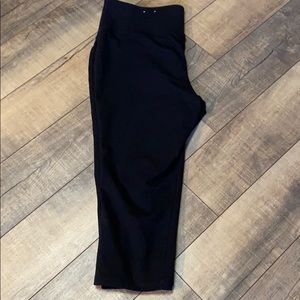 Livi Active workout black capris size 18/20.